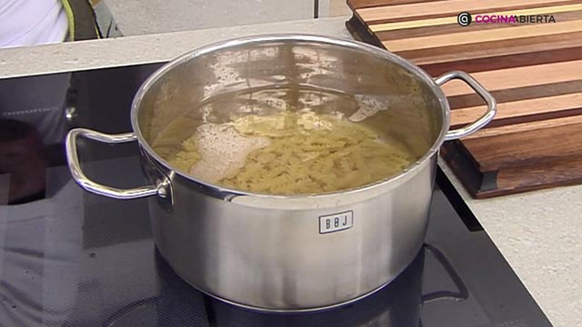 receta espirales pasta sofrito anchoas ka paso 1