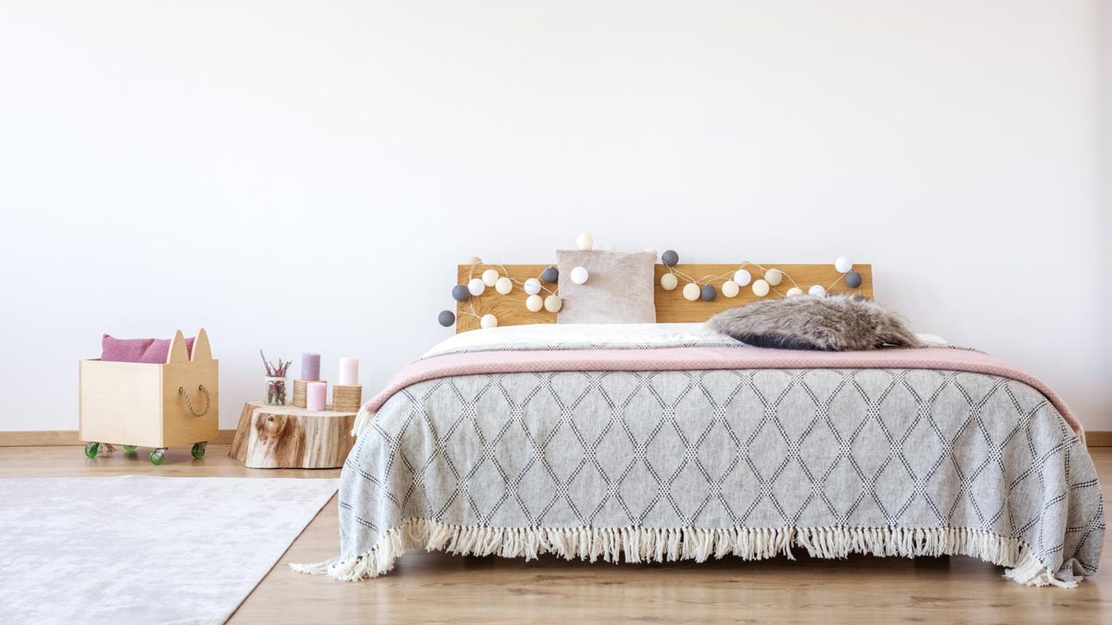 guirnaldas luces decorar dormitorio cabecero