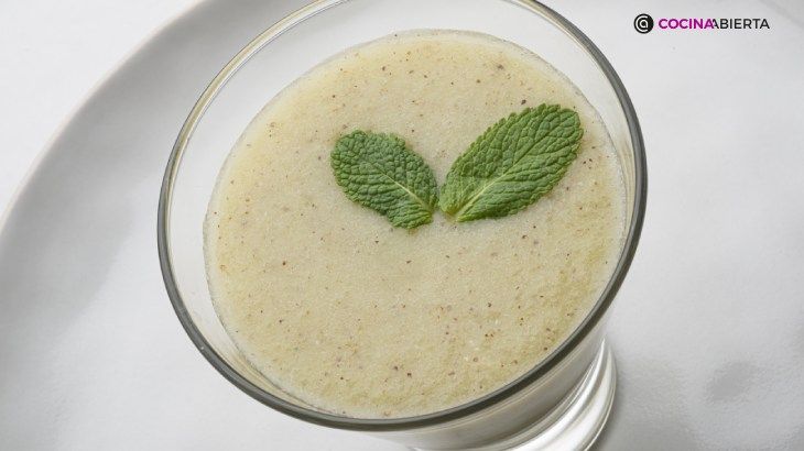 Batido casero de manzana, kiwi y plátano, la receta de Karlos Arguiñano