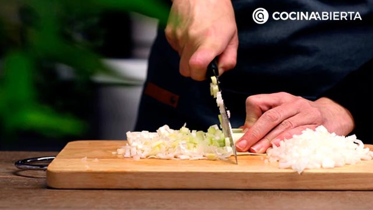 CTIS0896 receta risotto rojo de remolacha paso 1 ca