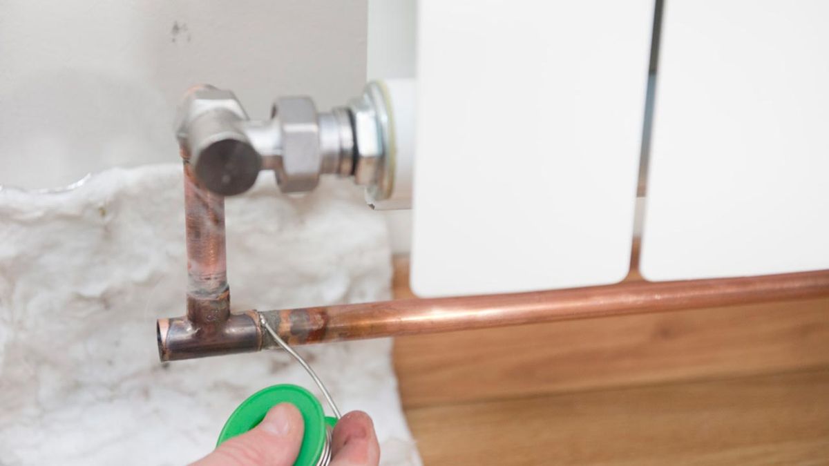 brico 0592 instalacion radiador paso 13