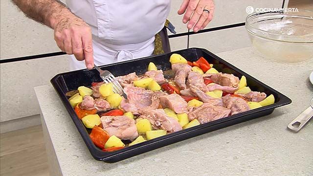 asado de carne de conejo con patatas por karlos arguinano paso5