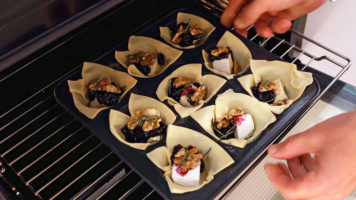 Bocados de queso brie y arándanos   Paso 4