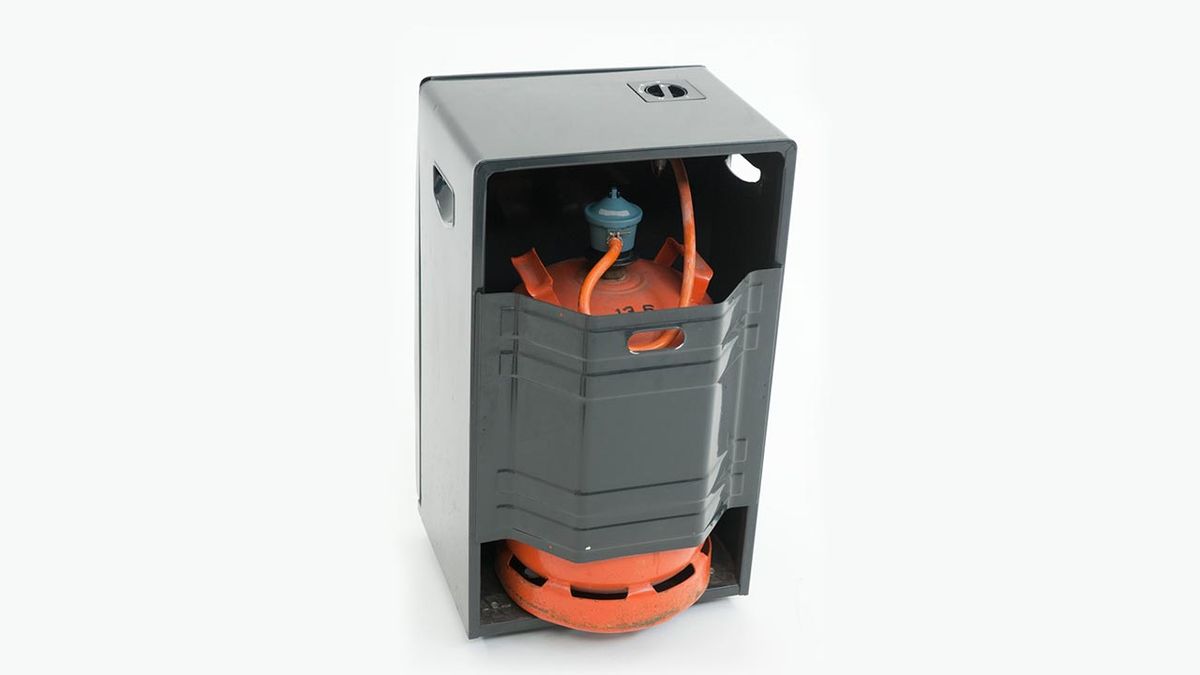 brico 0624 1 mantenimiento estufa catalitica paso 9 detalle