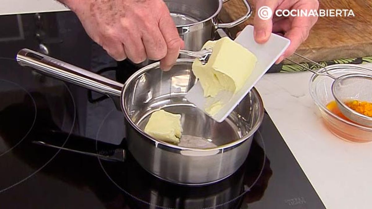 esparragos con sabayon  de txakoli receta karlos arguinano karl67540321 paso3