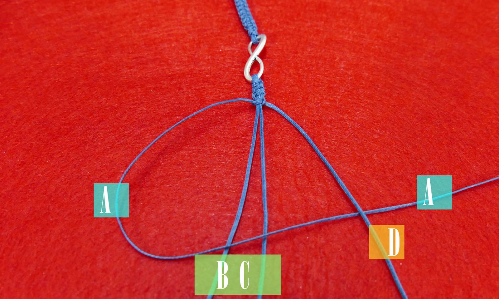 cómo hacer una pulsera macrame paso3