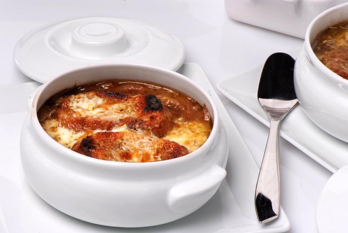 Sopa de cebolla casera