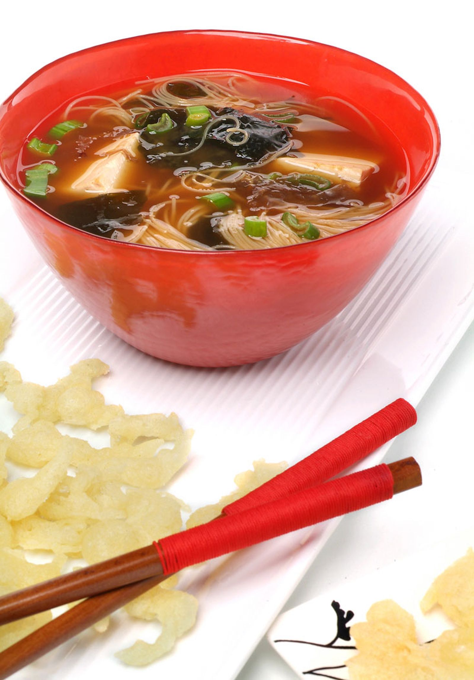 Sopa de algas con chispas de tempura