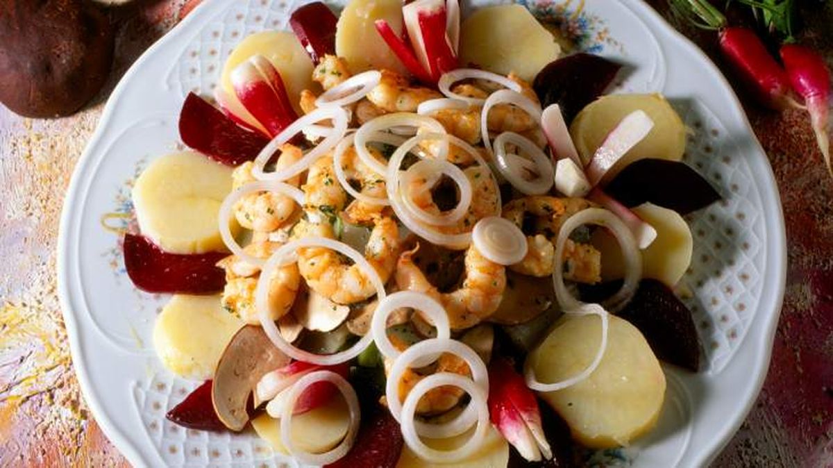Ensalada de patata con remolacha