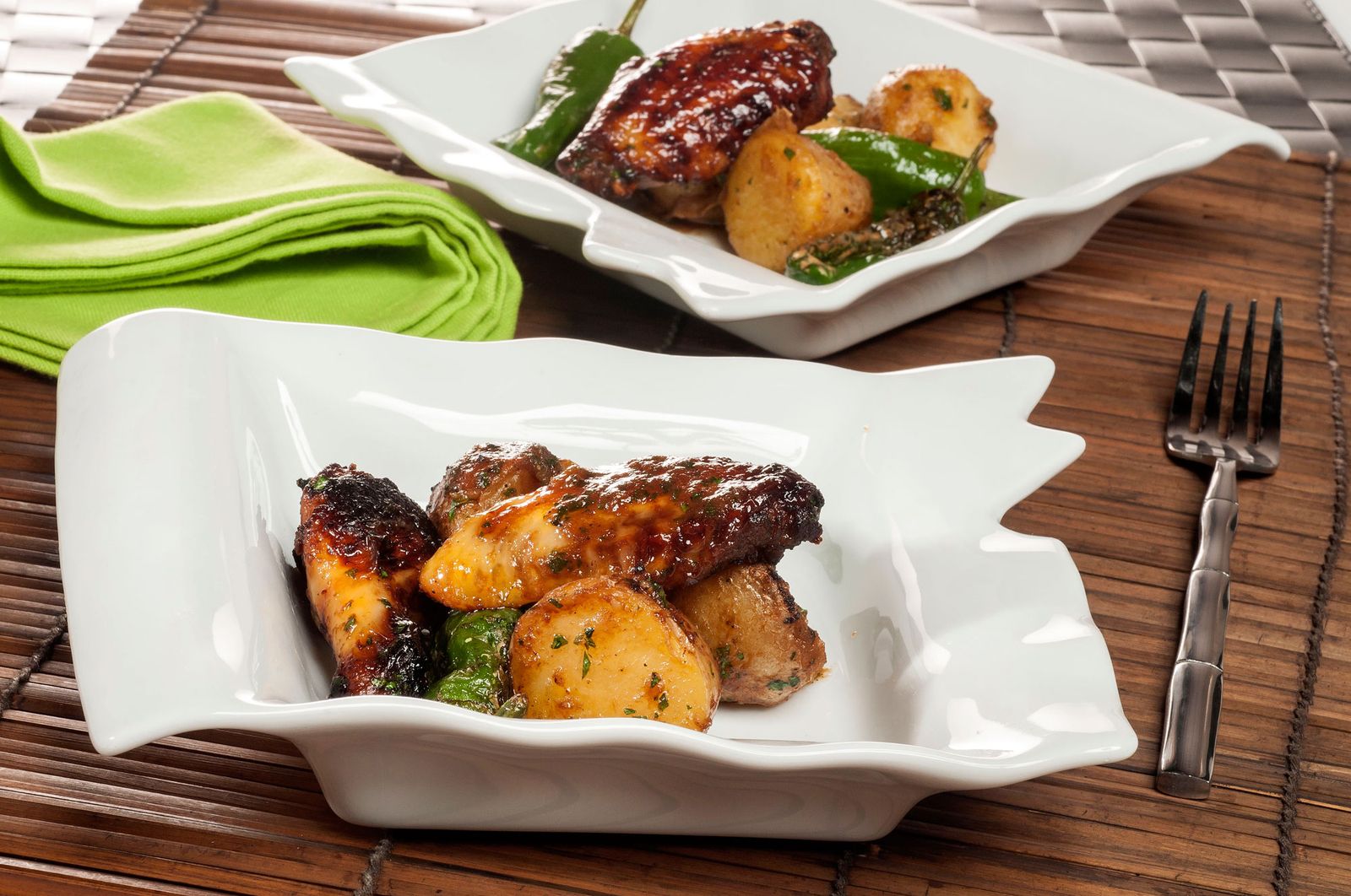 1725 Alitas de pollo con sus guarniciones (909) xl