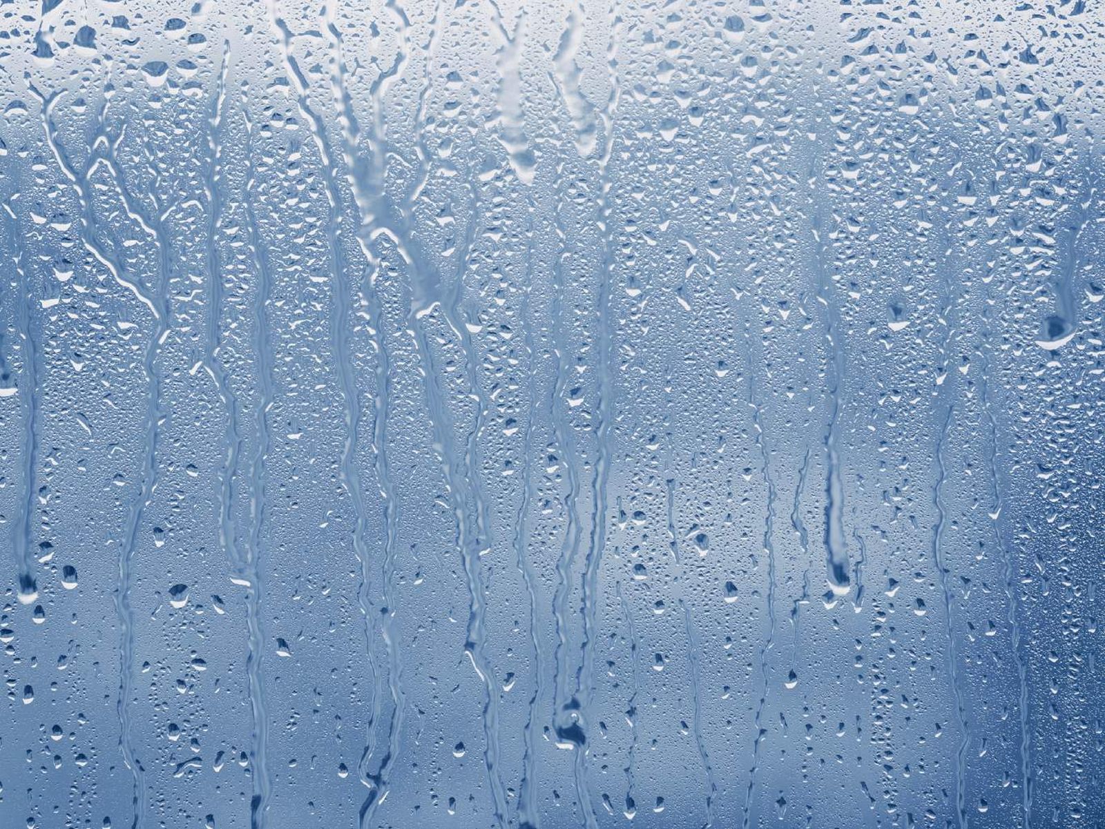 Gotas de lluvia en el cristal