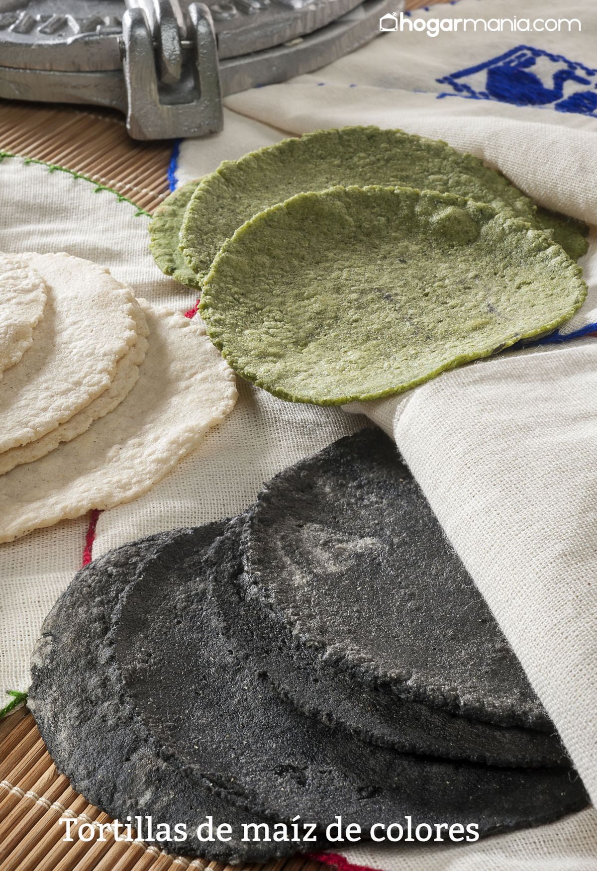 CABI0086NV17 Enrique Tortillas de maiz de colores xl vertical