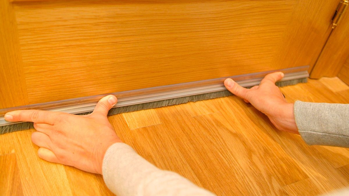 Colocación de burletes aislantes paso 6