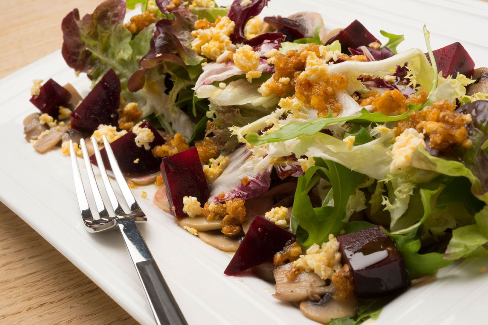 5457 1 Ensalada de champiñones y remolacha (842) xl