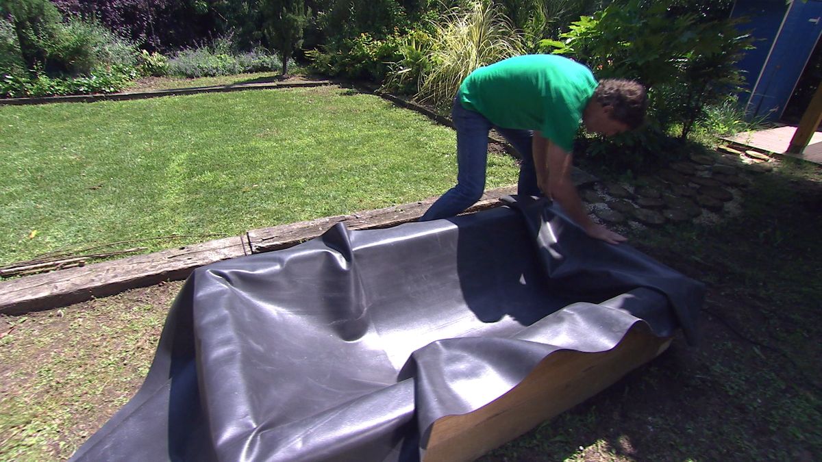 Estanque con traviesas paso 7