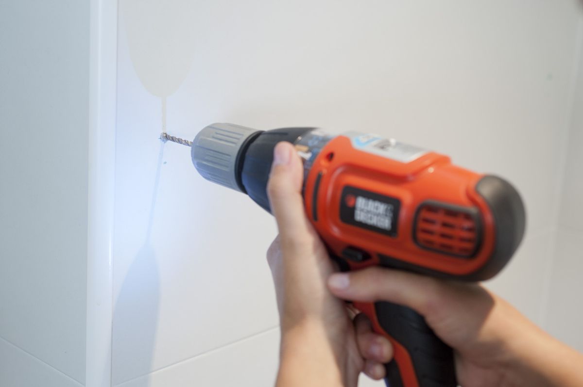 Bricomania 709 Fijar accesorios de bano p3