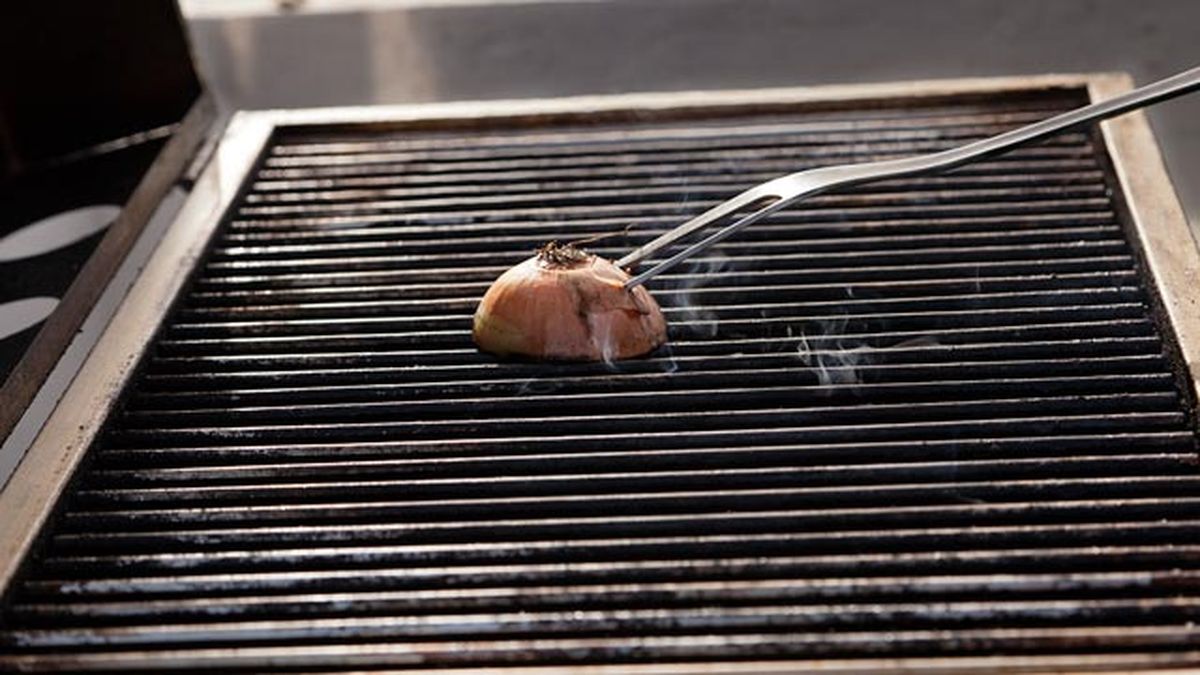 truco cebolla para limpiar parrilla barbacoa limpieza ecologica