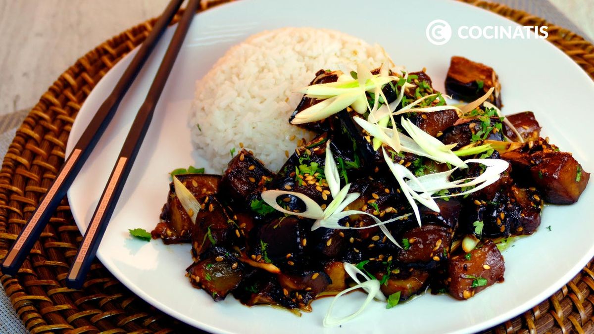 Berenjenas salteadas, un acompañamiento delicioso