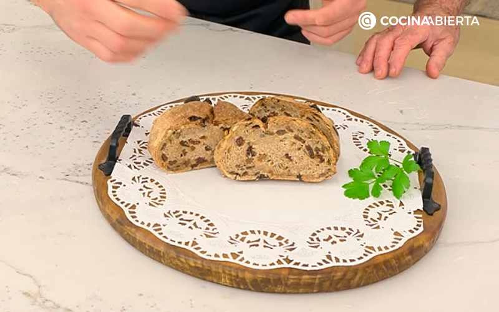 Sirve el pan de soda