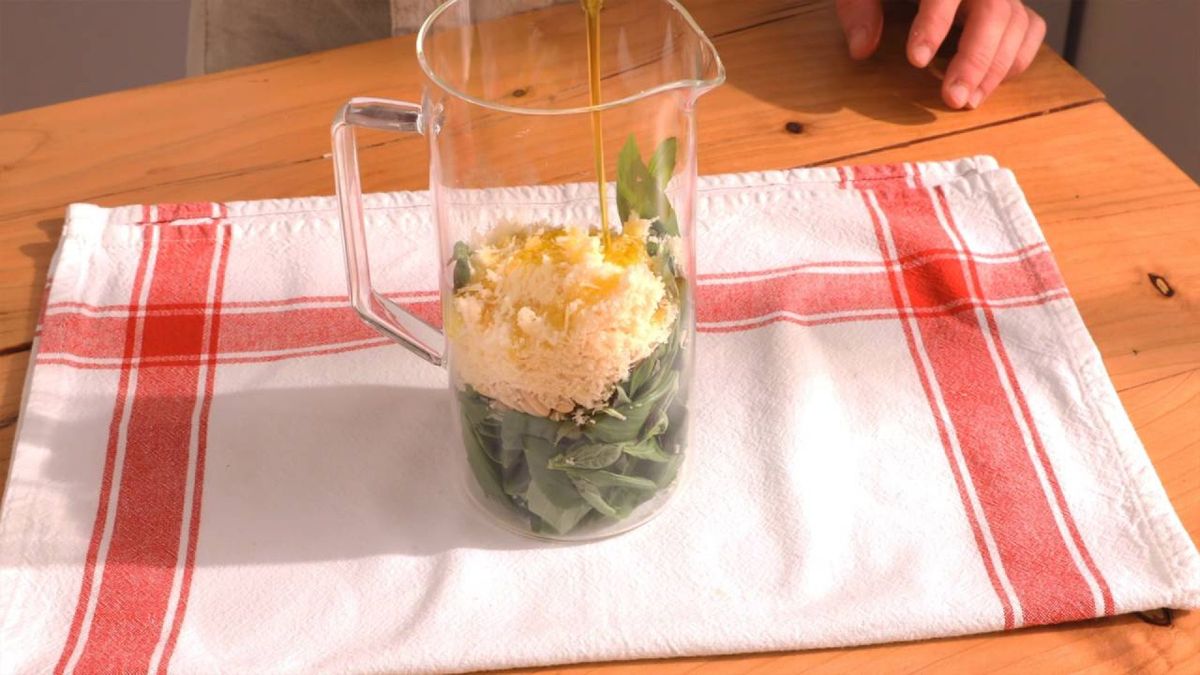 Cómo hacer salsa pesto   paso 1