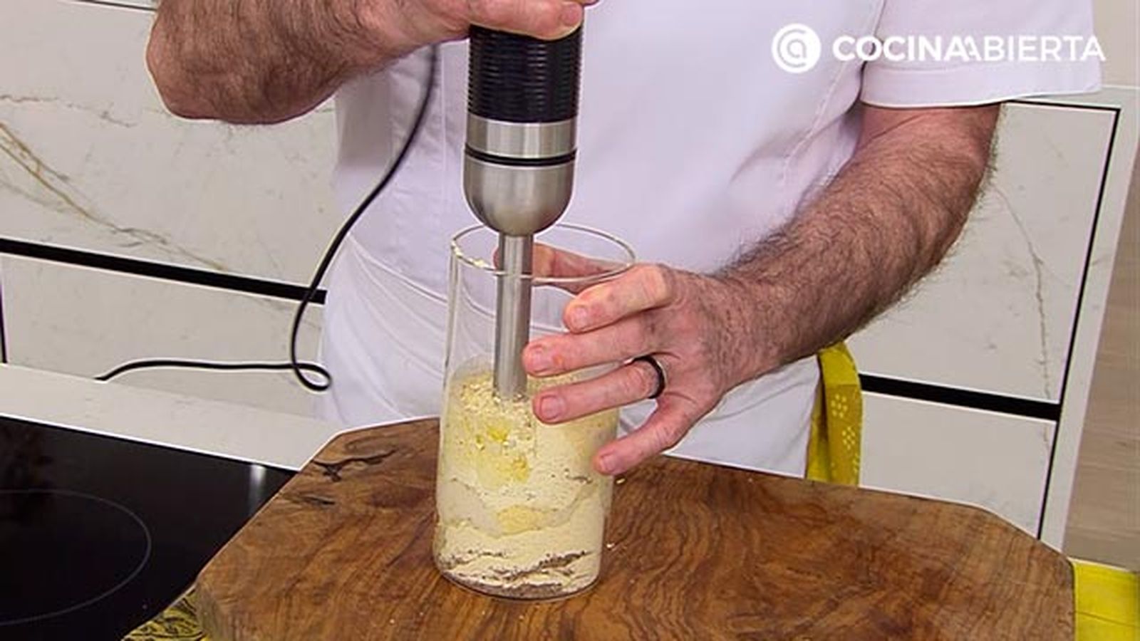 masa crepes salados harina garbanzo karlos arguinano paso2