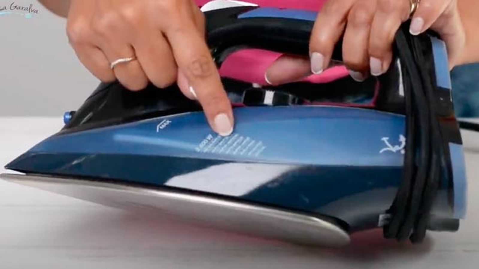 cosas que no debes limpiar nunca con vinagre plancha de la ropa