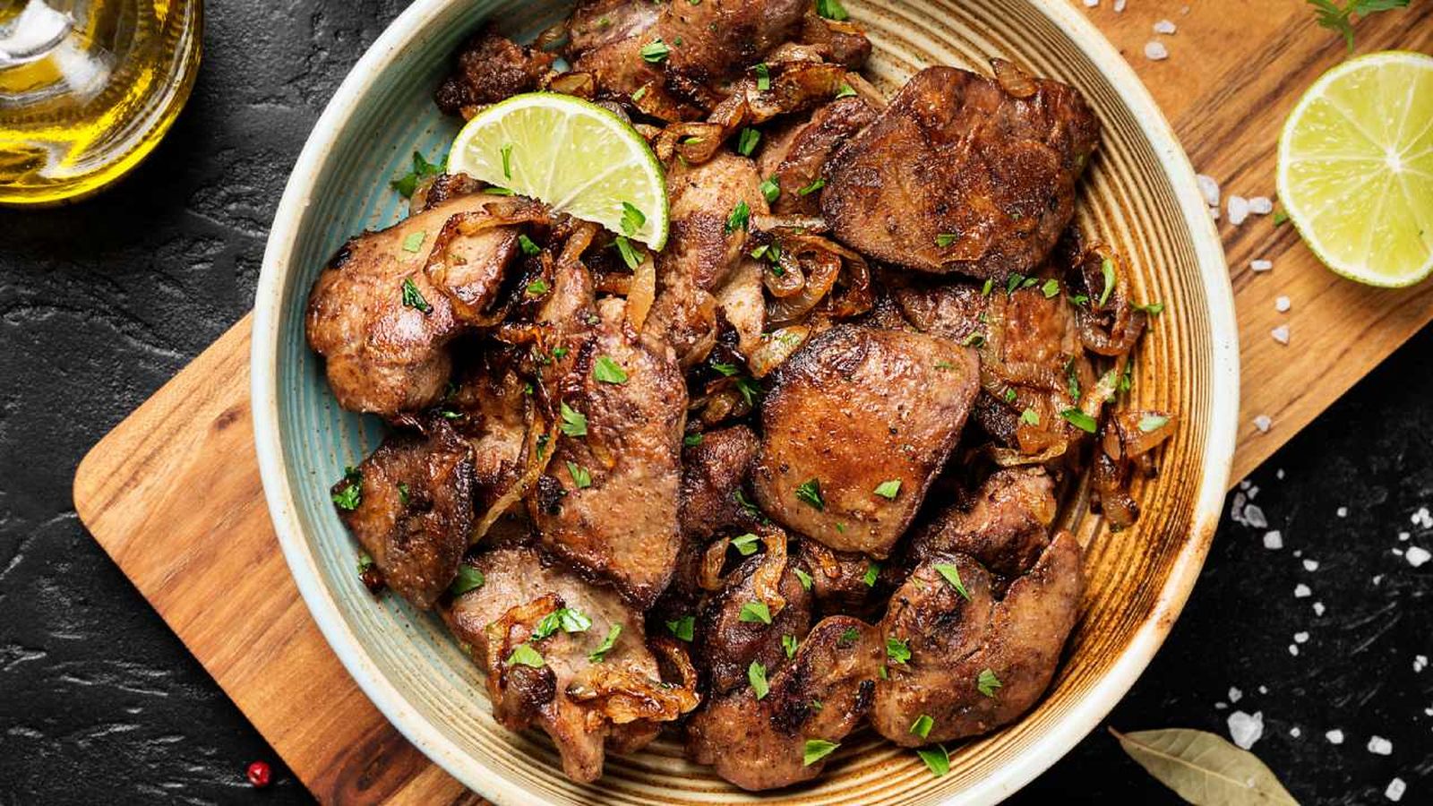 higaditos de pollo encebollados