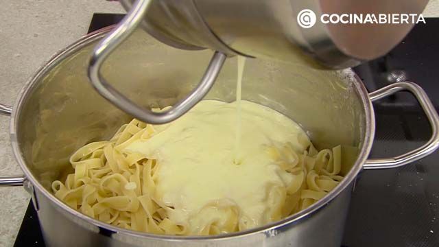 KARL6877 fettuccini alfredo p2