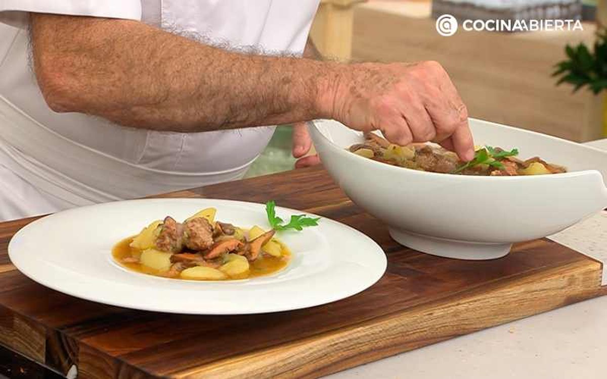 Decora con una hoja de perejil