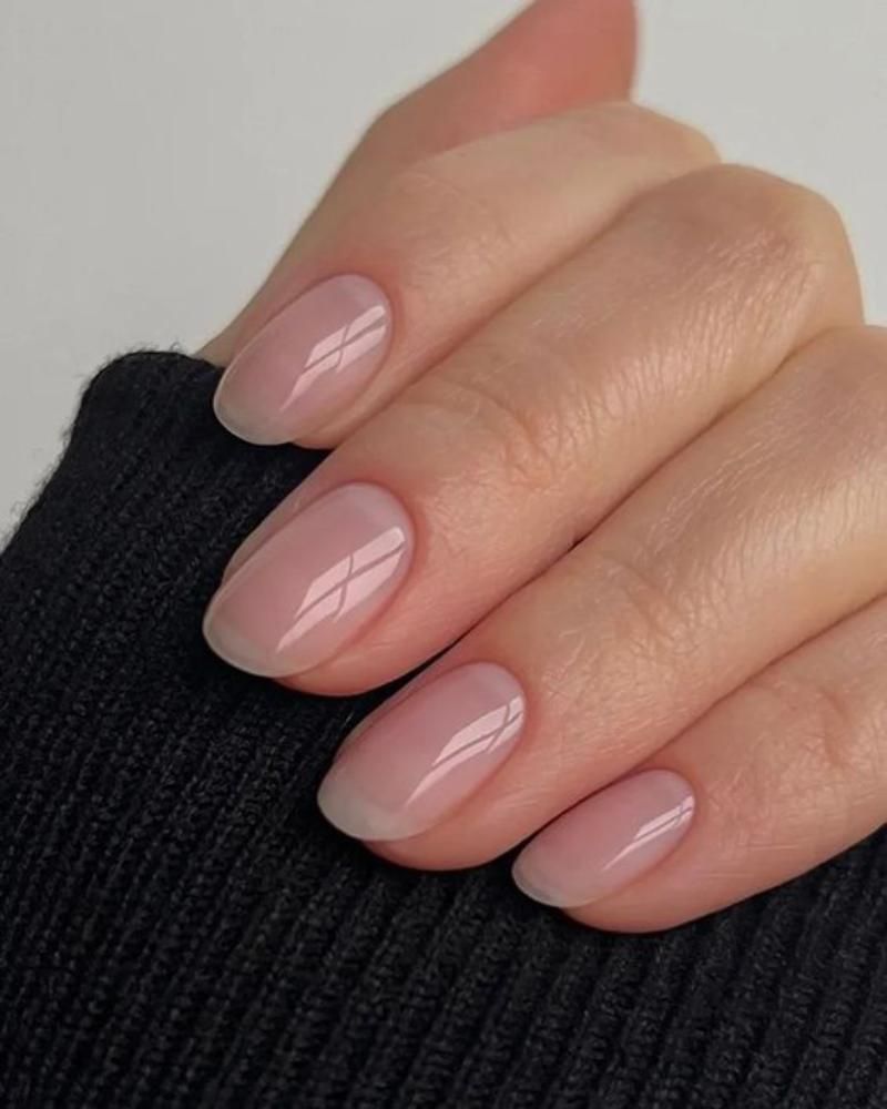 Manicura clean nails