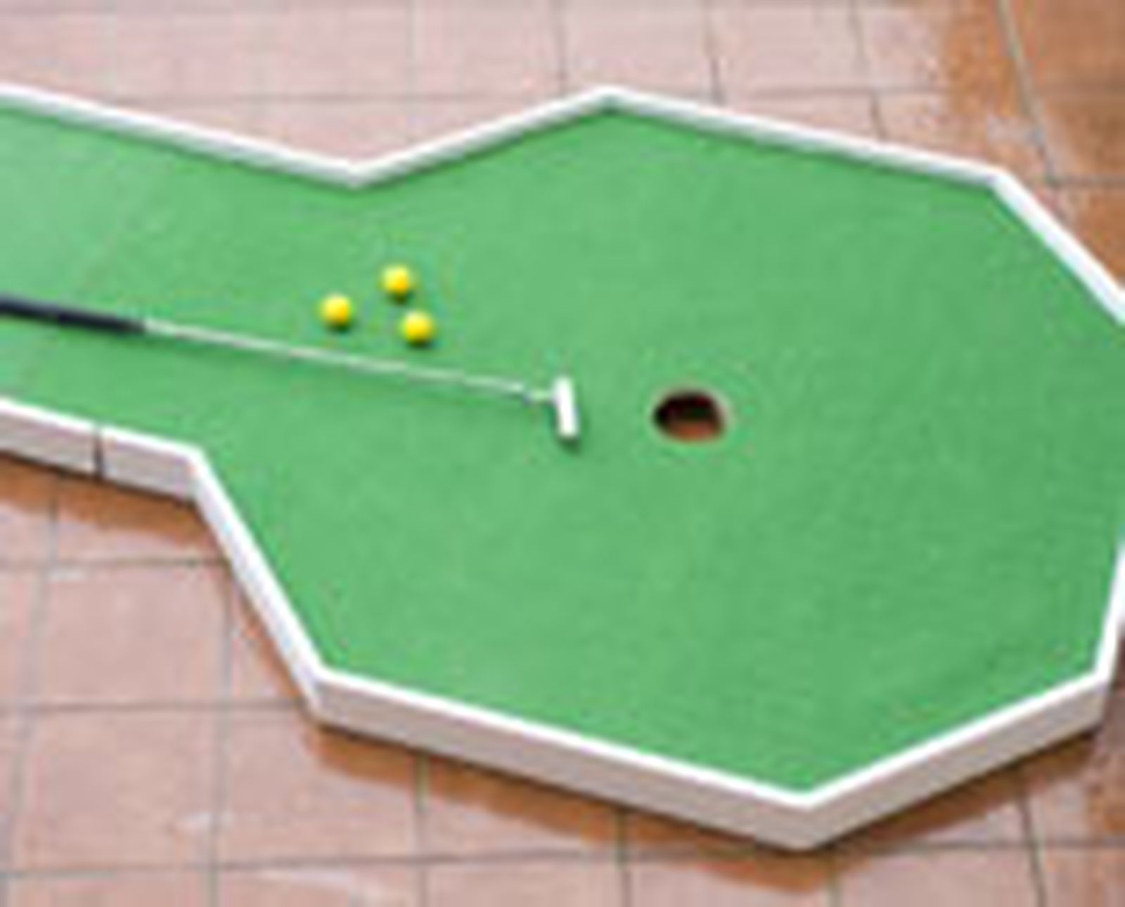 560 mini golf p18