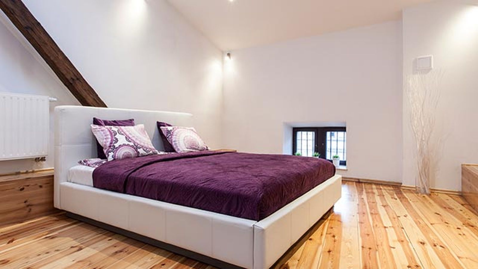 ropa de cama morada