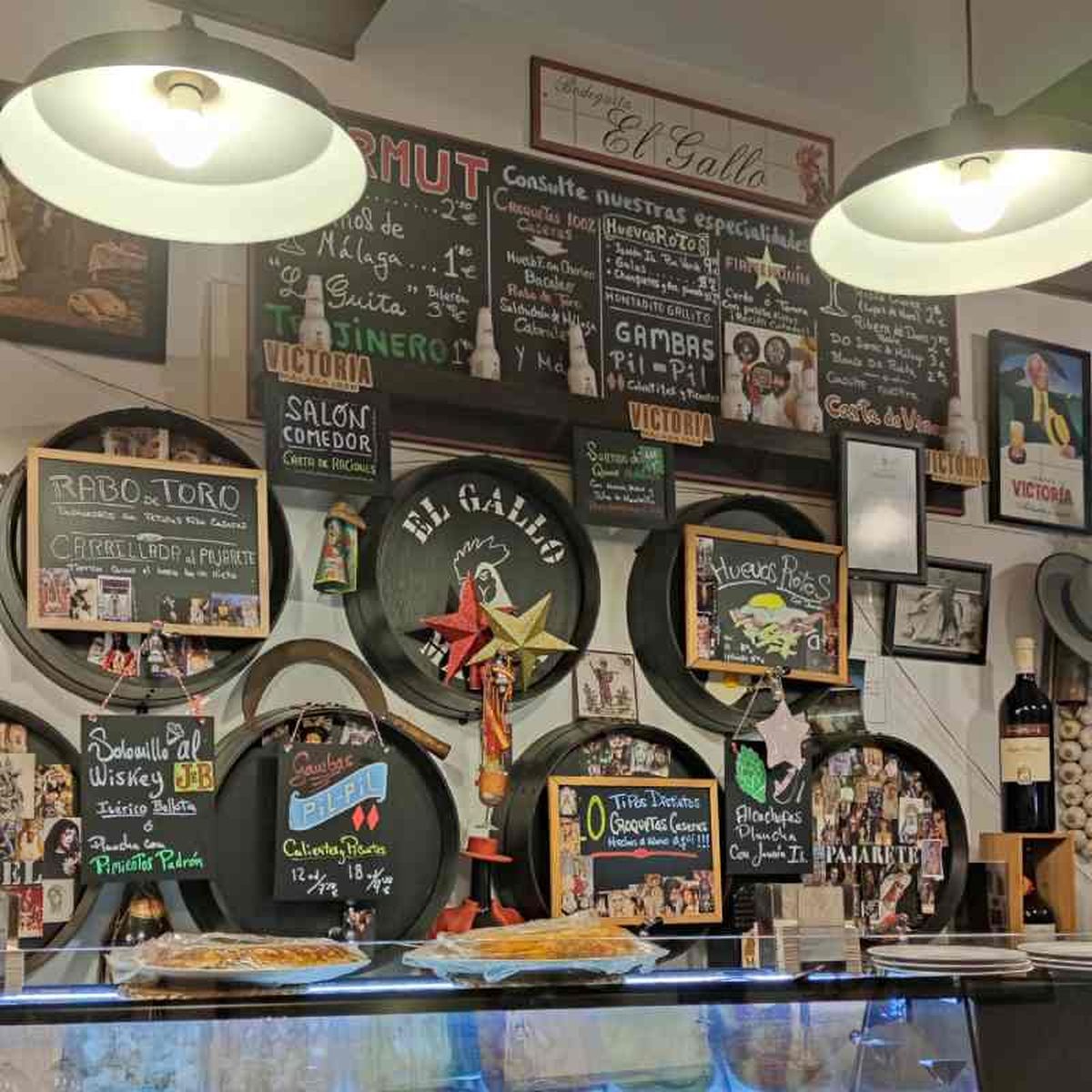 Los huevos rotos son uno de los platos estrella de El Gallo