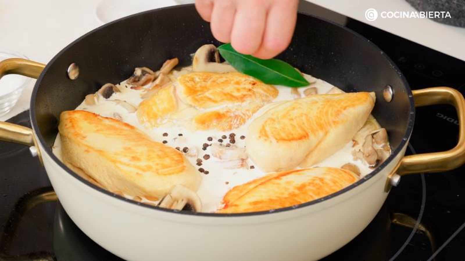 pollo con champinones y nata receta paso4