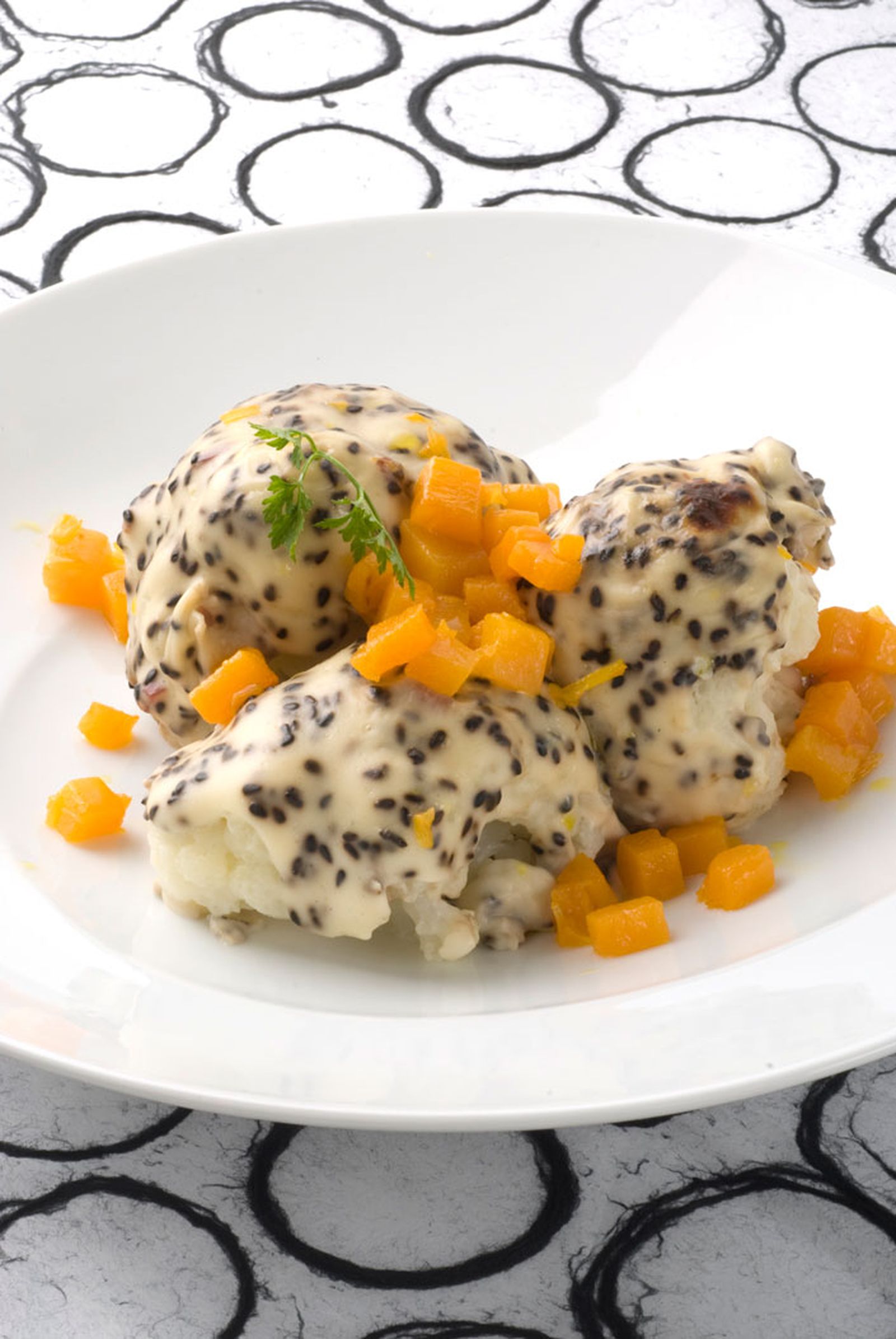 Coliflor con sésamo y calabaza