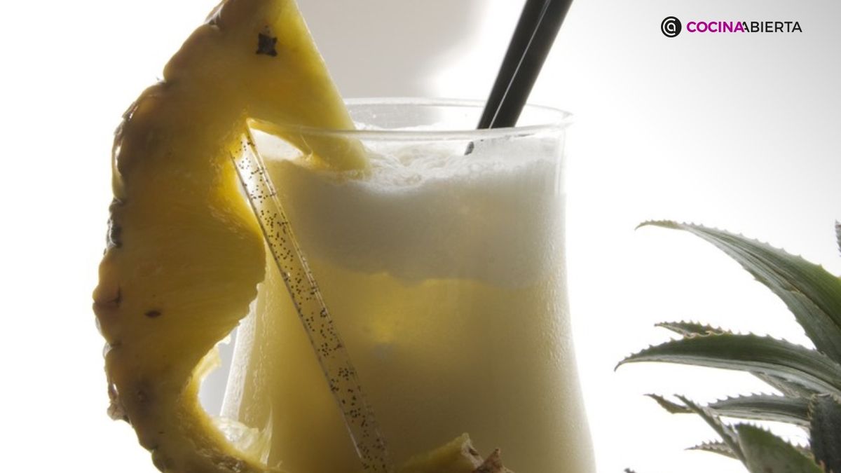 La piña colada es un cóctel dulce y refrescante perfecto para cualquier ocasión
