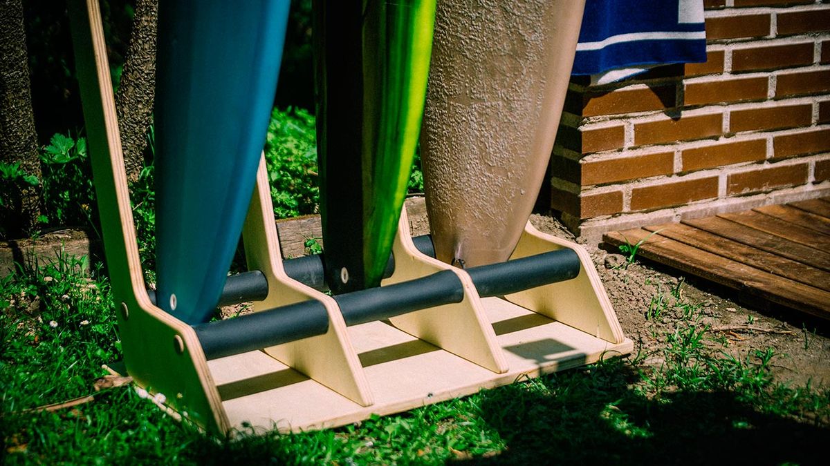 Cómo hacer un soporte para tablas de surf paso 9