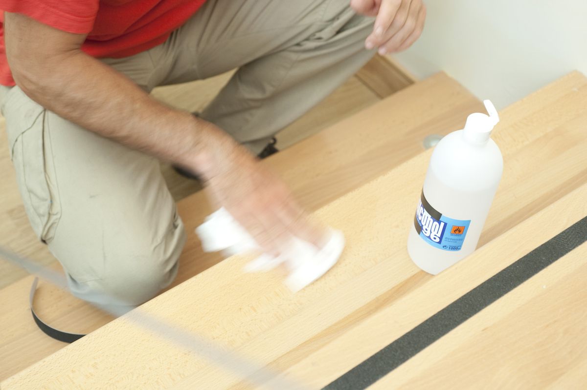 brico2 658 antideslizante escaleras paso 9