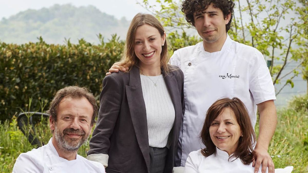 La familia Manzano ha elevado a su restaurante Casa Marcial al olimpo de la Guía Michelin