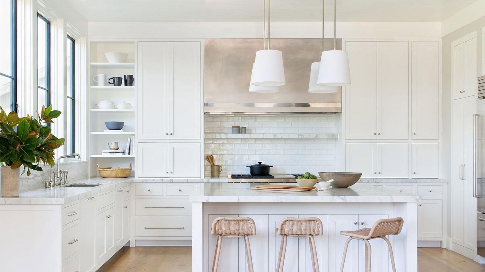 1 Cocinas modernas de color blanco para inspirarte