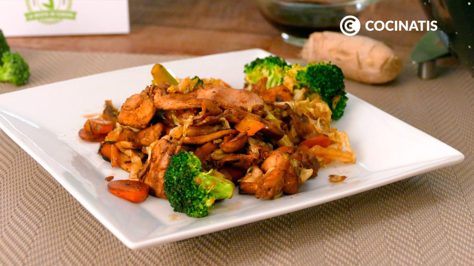 Receta de wok de carne de conejo y verduras