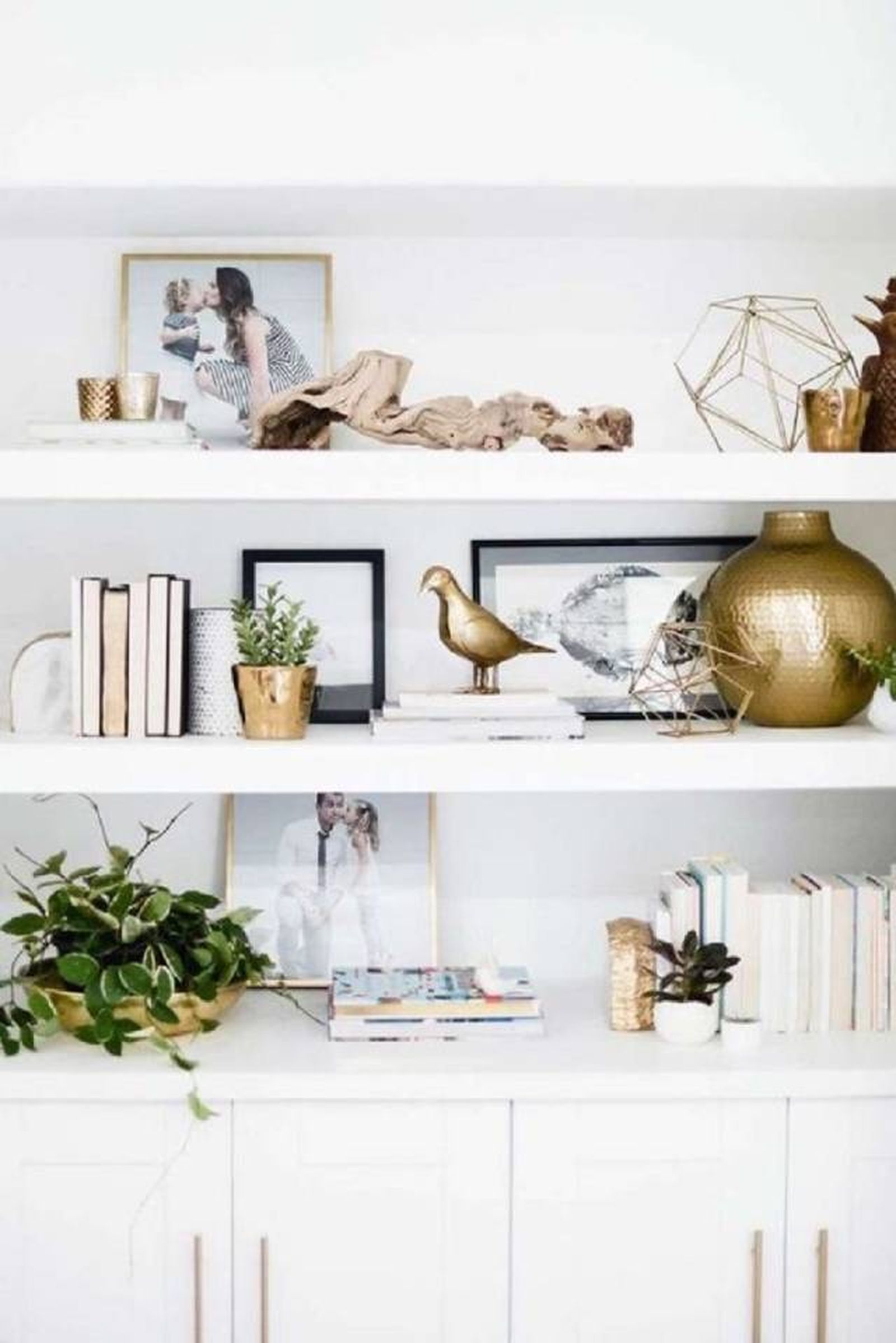 Cómo decorar estanterías con estilo 6