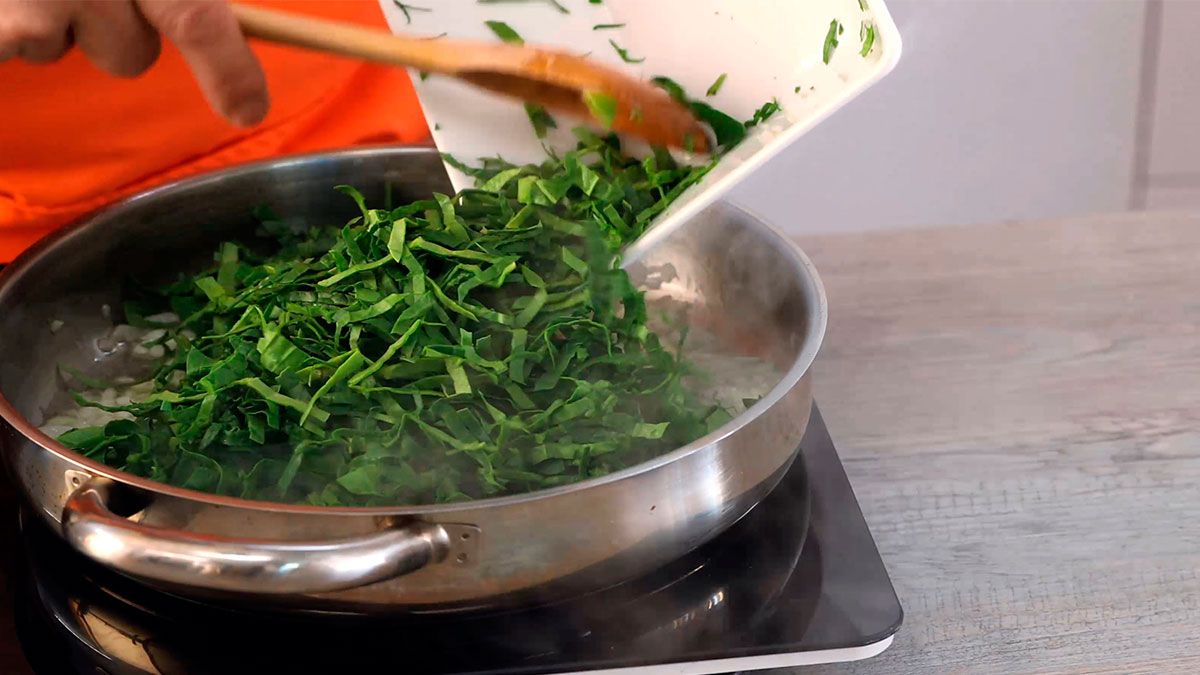 Receta de garbanzos con espinacas y bacalao (potaje de vigilia)  paso 3