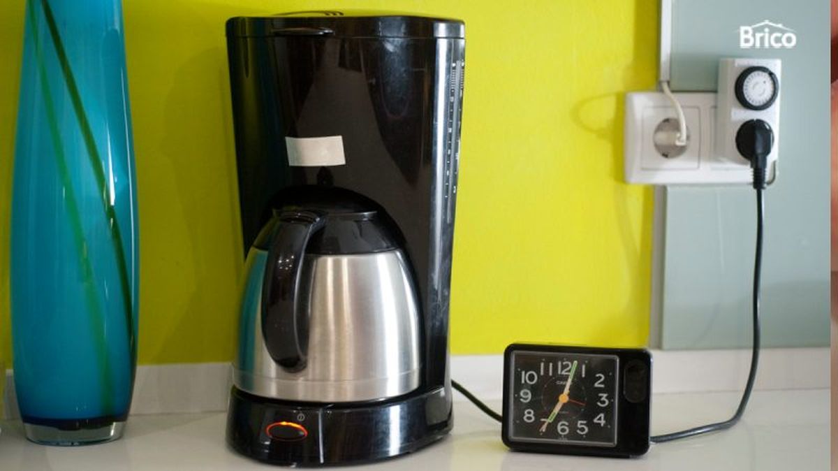 Programador eléctrico en cafetera