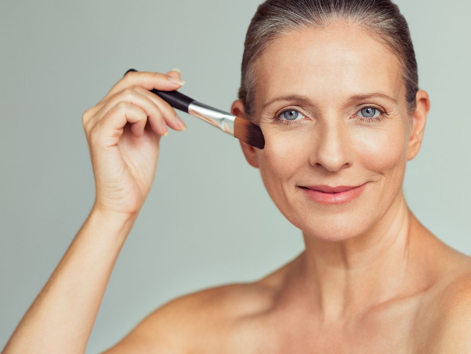 Maquillaje natural a partir de los 50