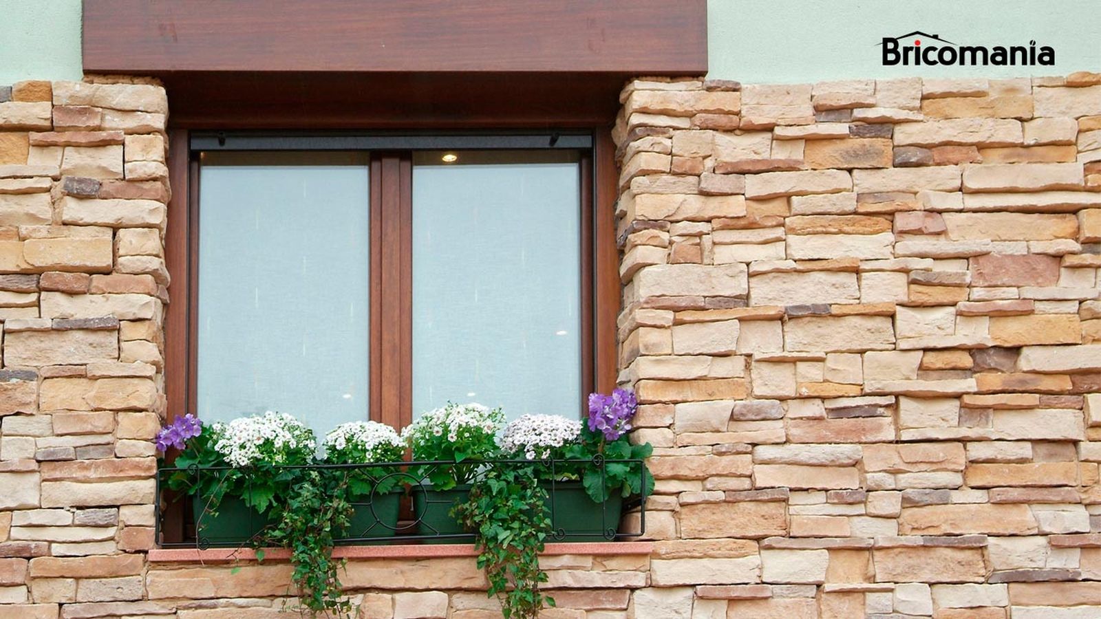 Sujeción para jardineras en ventana