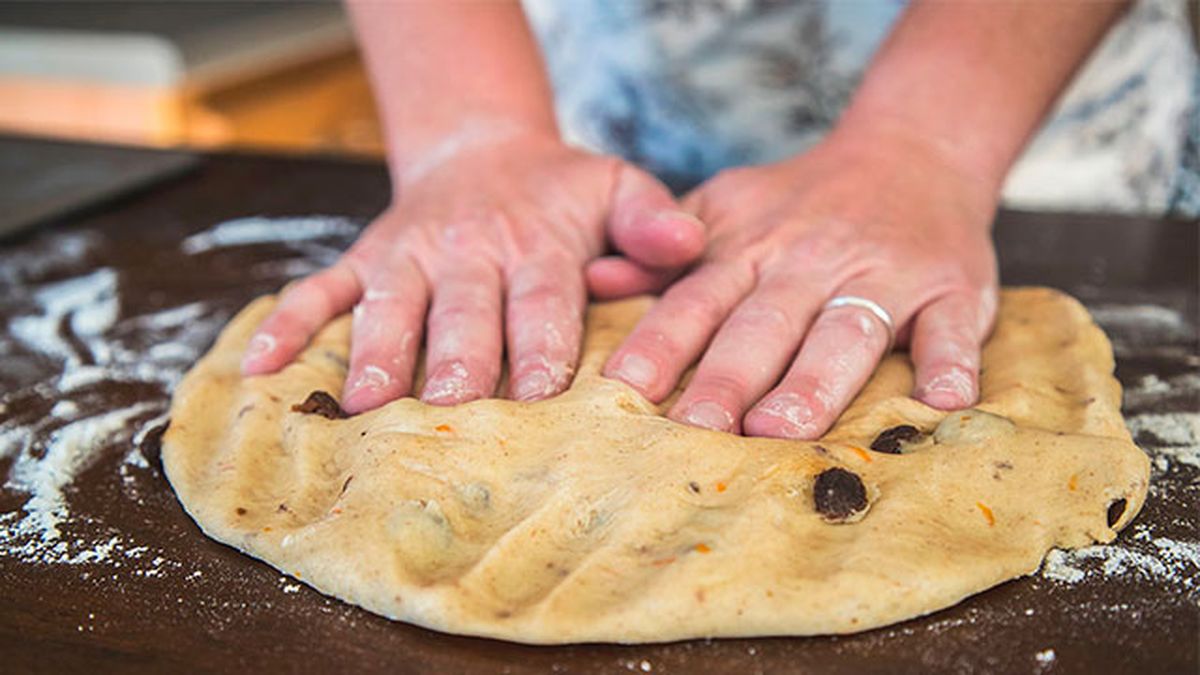 cocina recetas pascua bollos ingleses de cruz hot cross buns masa4