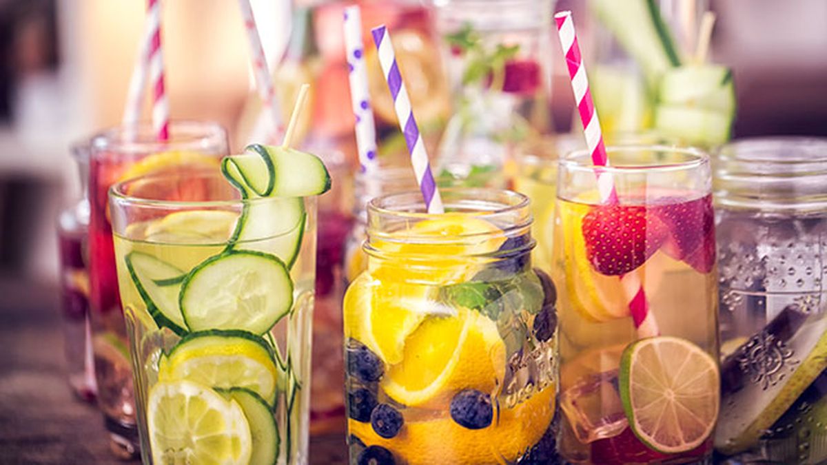 agua saborizada vasos frutas2