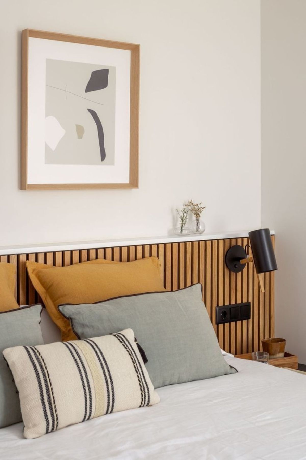 Cabecero de madera alistonado