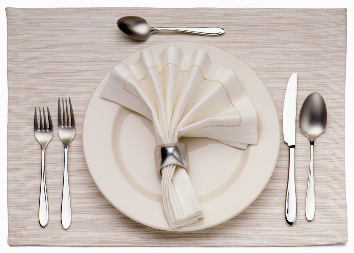 Secretos para poner una mesa elegante cuberteria
